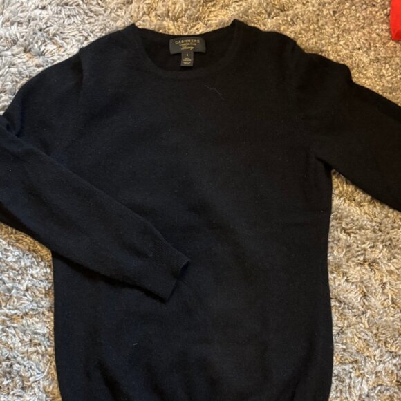 Charter Club 100% Cashmere Black Crewneck Sweater Size Small - Picture 1 of 3